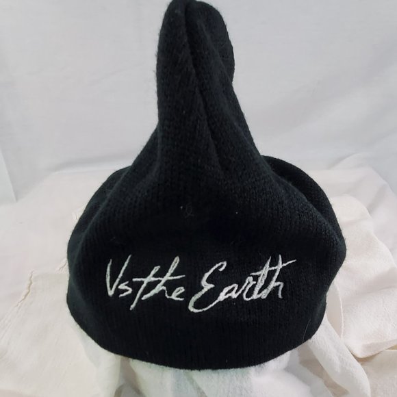 "Vs The Earth" Band beanie - Picture 3 of 5